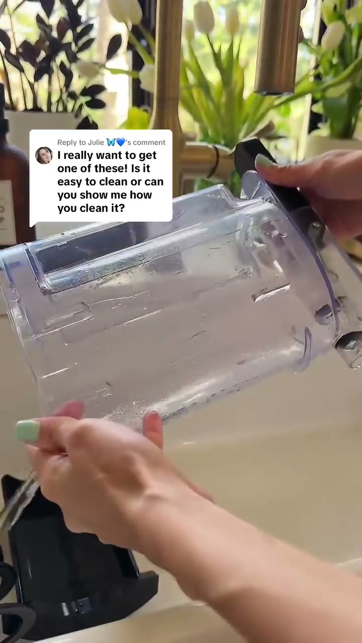Self-Cleaning Countertop Slushie Machine detail 2